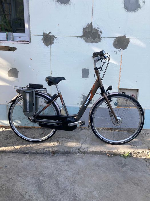 Робочий електровелосипед GIANT TWIST 28 колеса повний комплект