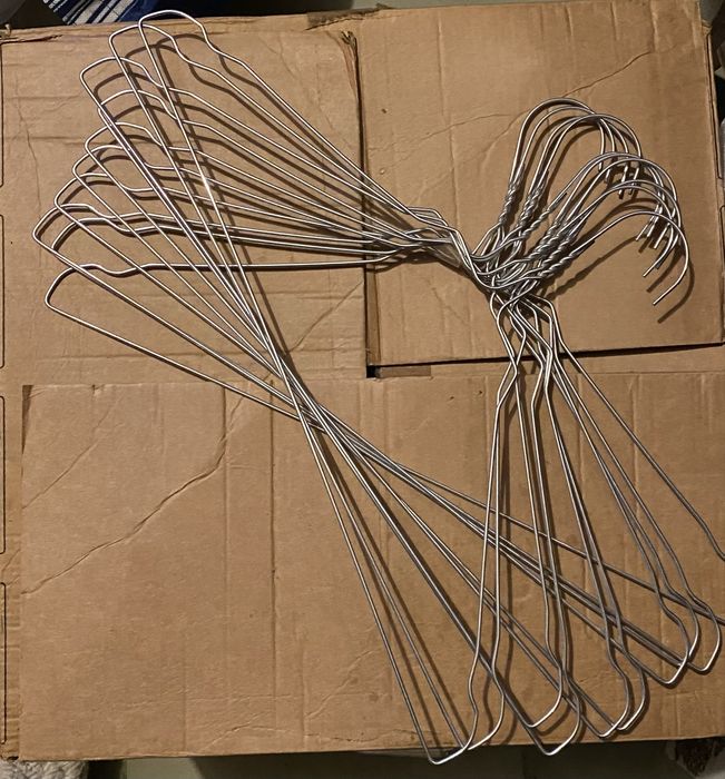 10x Cabides Metalicos BOM PREÇO 1,70€