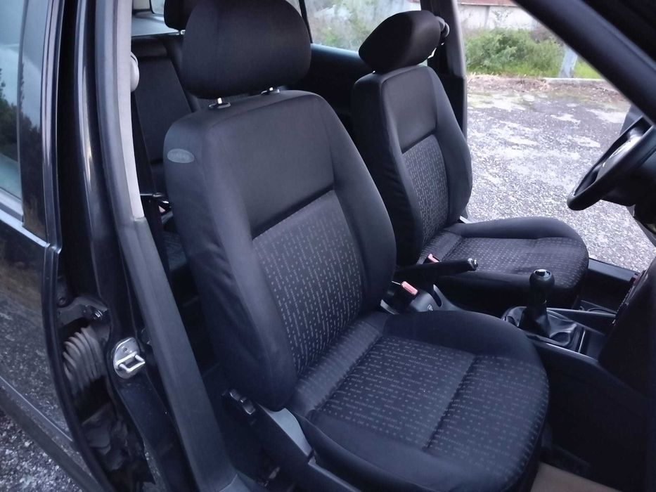 Vw Golf Variant 1.9 TDI 110cv - Bom Estado