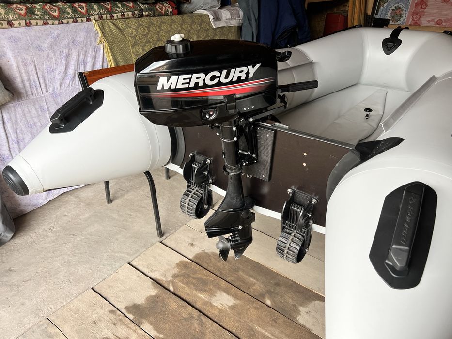 Продам мотр Mercury 3,3 л.с.
