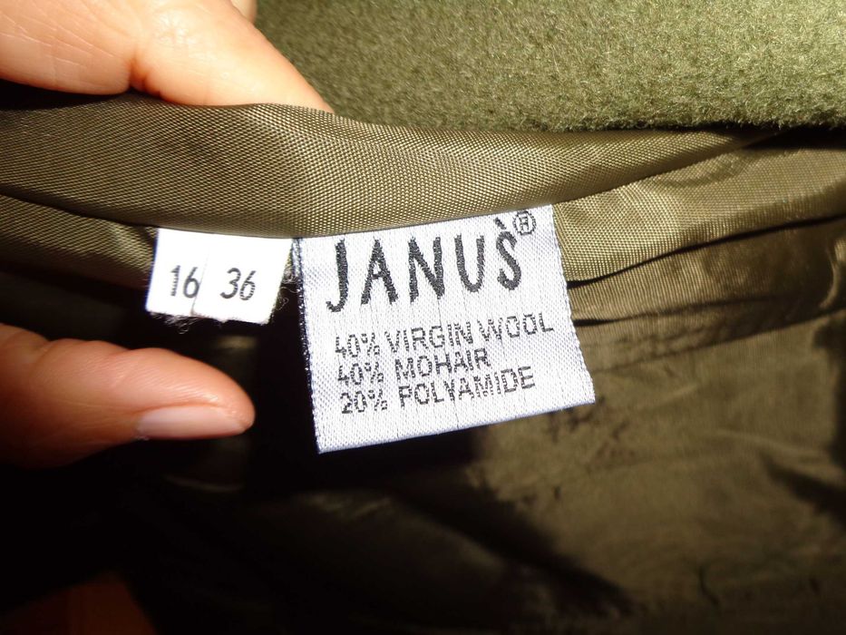 płaszcz damski firmy Januś