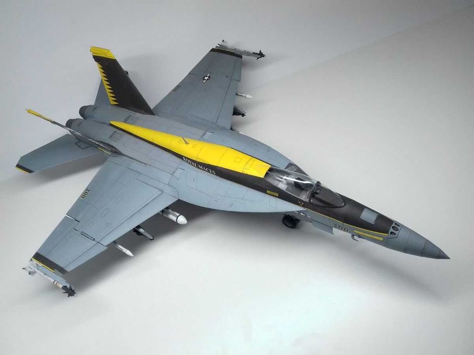 F-18E Super Hornet Model kartonowy Papermodel 1:33 Angraf
