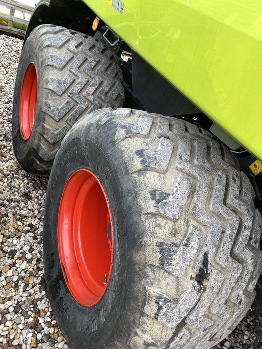 Прес підбирач CLAAS Quadrant 5300 FC Tandem