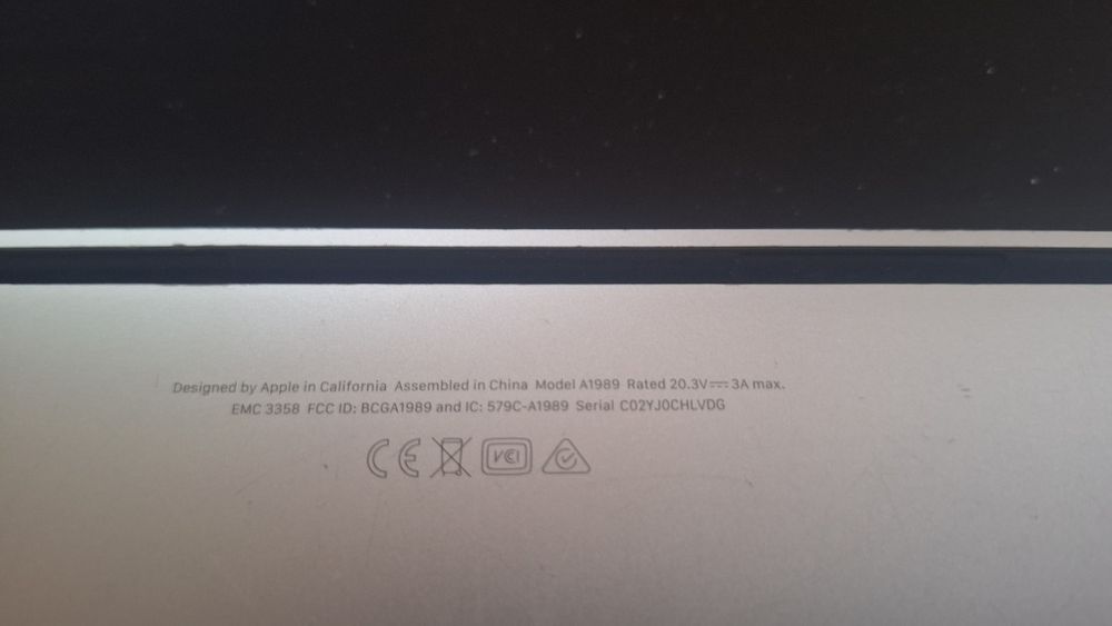 MacBook Pro 2018447444790963097602