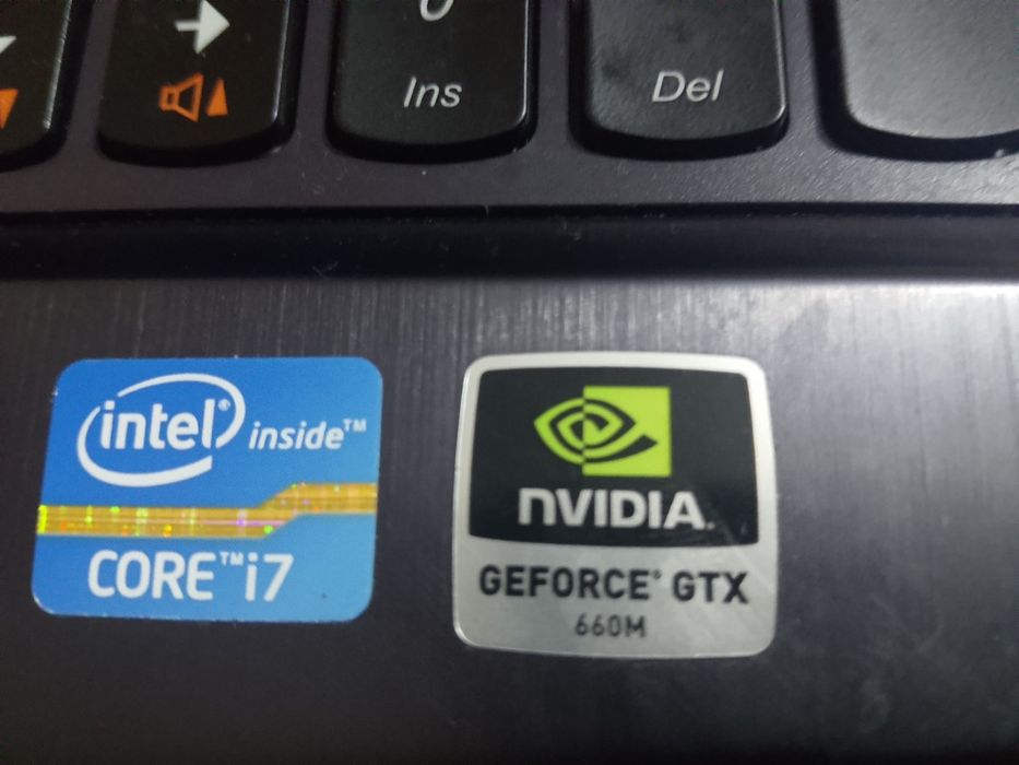 Sprzedam laptopa Dell