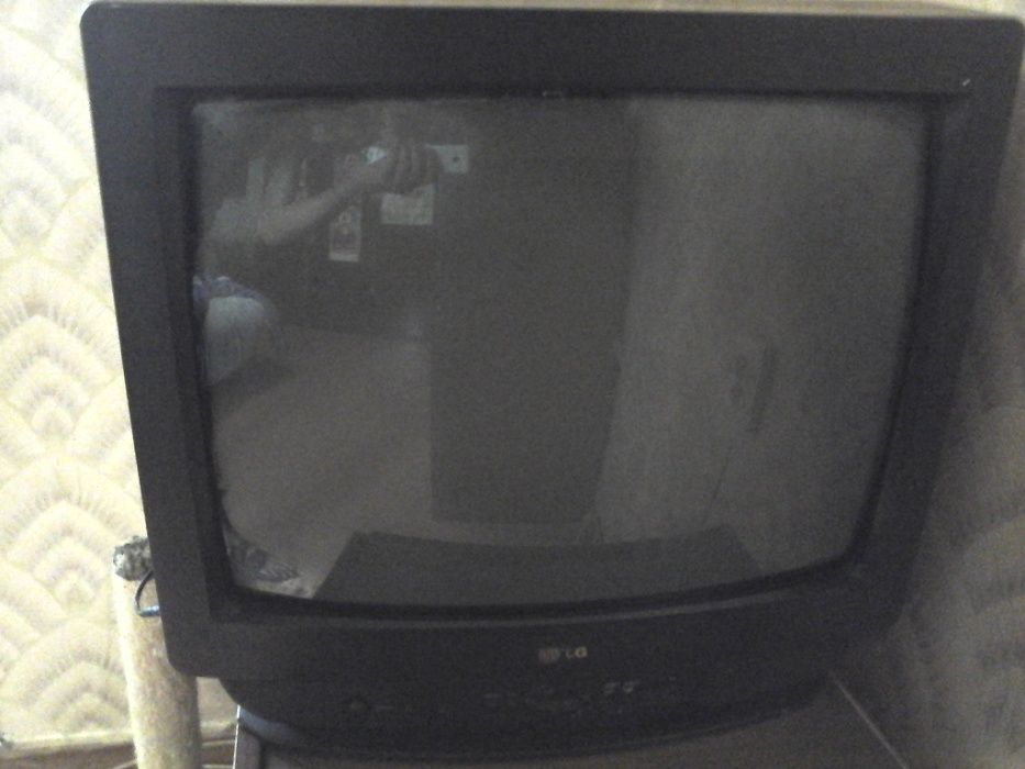 Продам телевизор