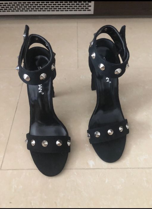 Buty na obcasie rozm 40