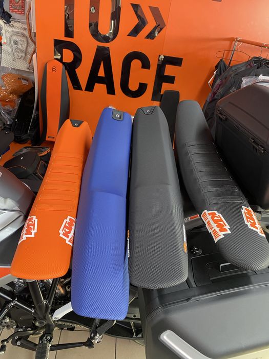 Сидіння занижене/ступінчасте КТМ/ HUSQVARNA /Gasgas