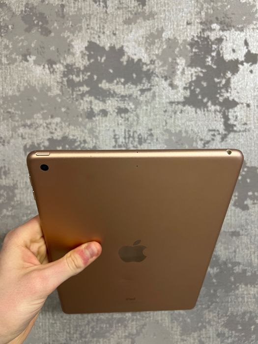 iPad 6 32gb все працює