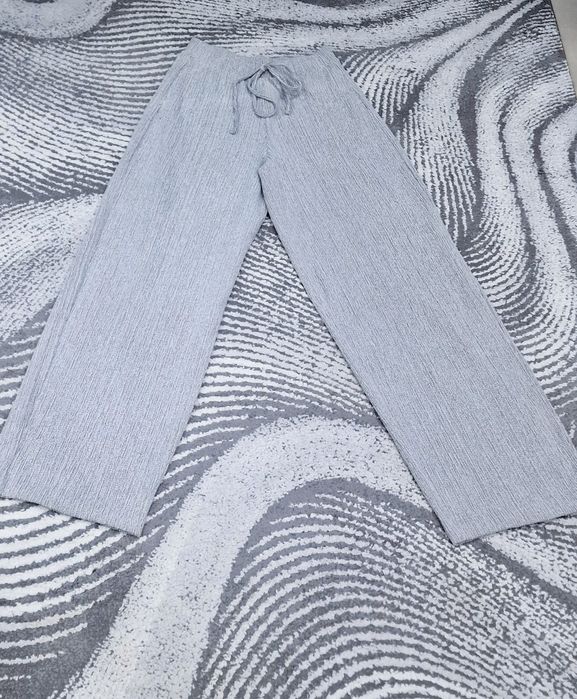 Spodnie szerokie "Zara".