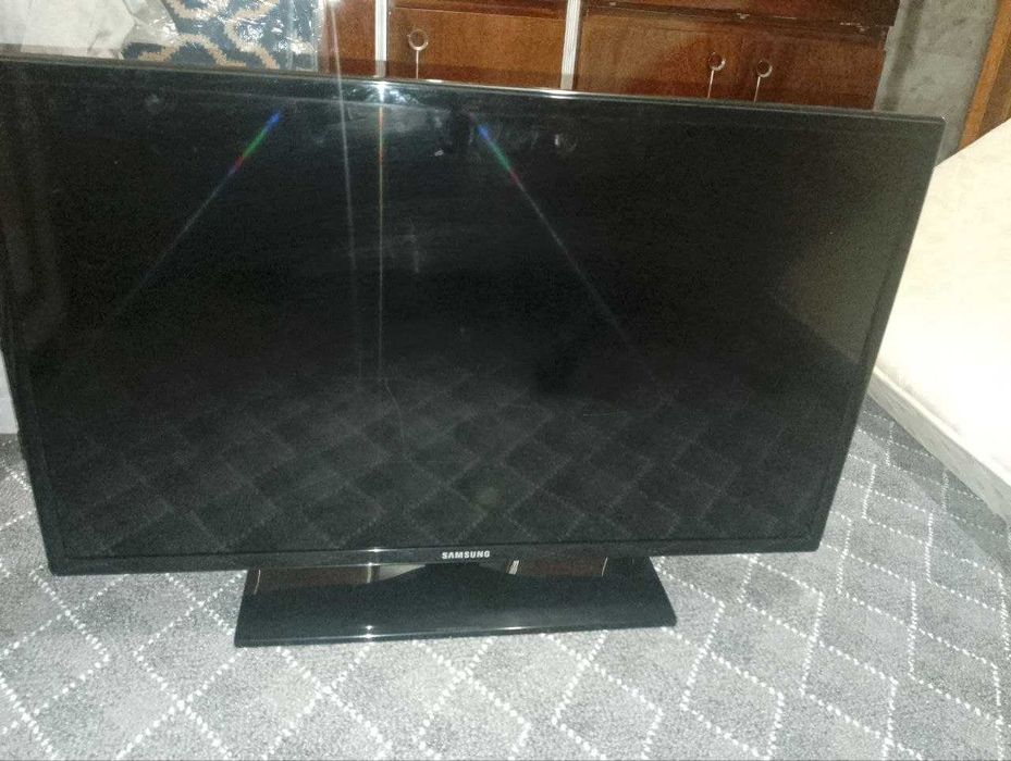 Телевизор Samsung 26 дюйма