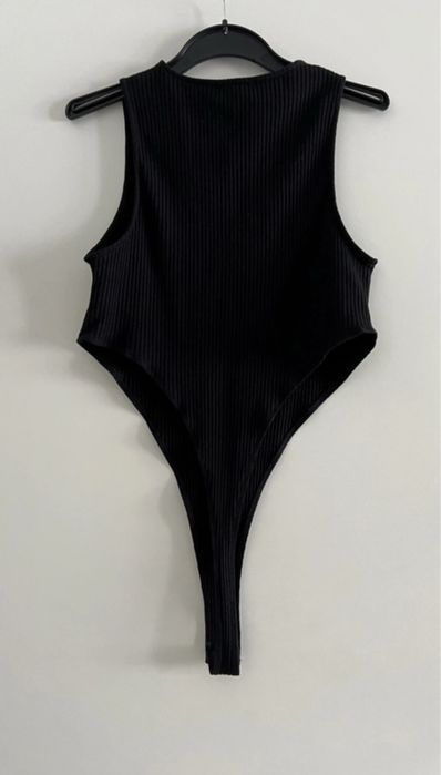 Body / High-cut body / Hoch geschnittener Body von LeGer (38)