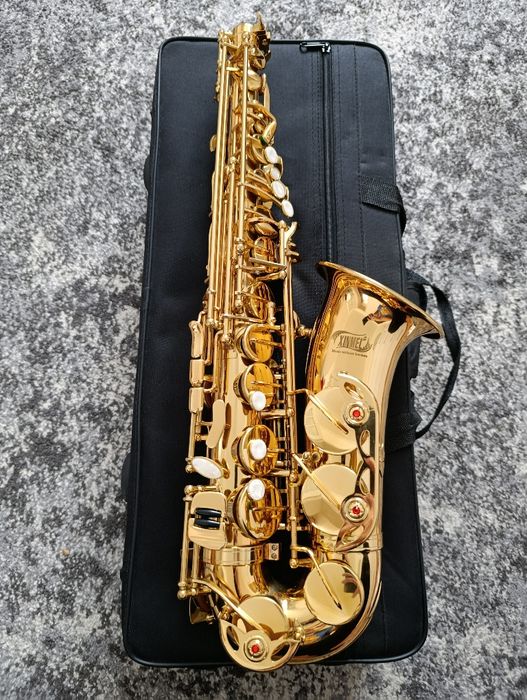 Продам альт-саксофон фирмы Ximel