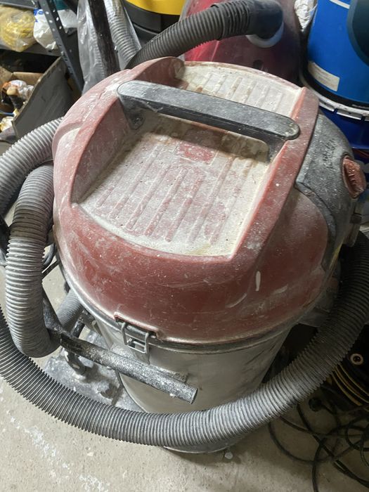 Aspiradir industtial da stayer