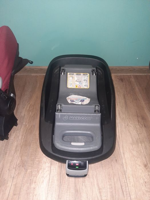 Fotelik Maxi Cosi CabrioFix Pearl baza FamilyFix izofix