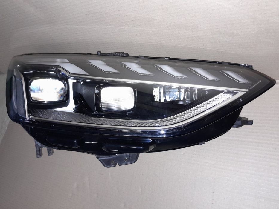 Права фара Audi A4 b9 2020-2024 рестайл