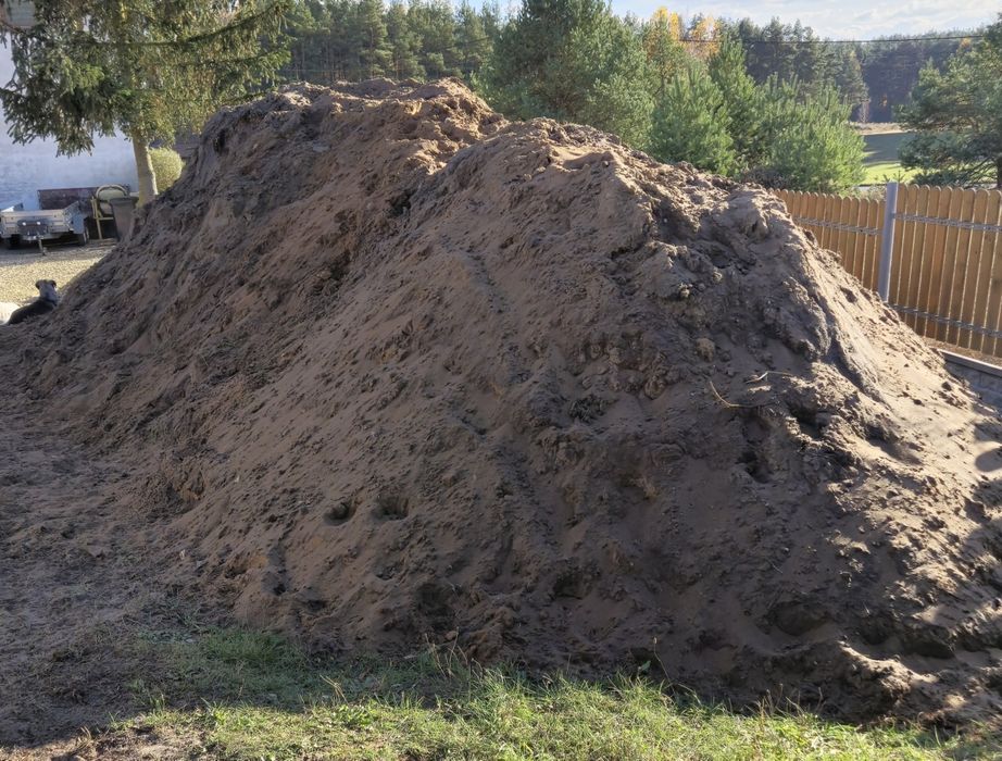 Oddam ziemię piasek