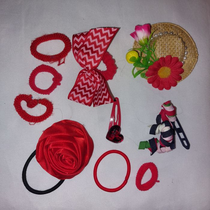Gumki spinki czerwone róża kapelusz do włosów - zestaw 6