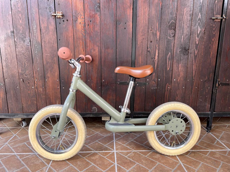 Triciclo Evolutivo Trybike 2-em-1 (Vintage Green)