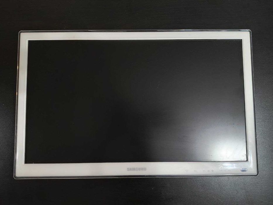 Monitor + TV 22" Samsung UE22D5010 LED FHD 60 Hz , bardzo dobry