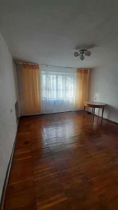 Квартира 1 кімнатна м. Малин
