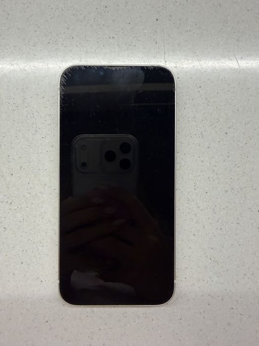 Iphone 11 bialy