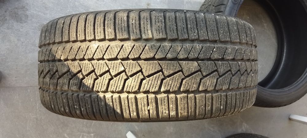 Ризина зима continital 245/40/R20