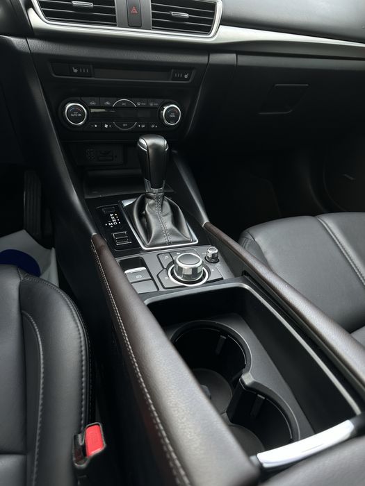 Mazda 3 2018 р 2.5 benz