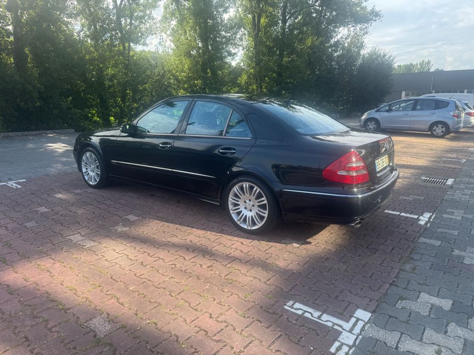 Mercedes Benz E 320