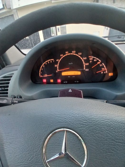 Carrinha Mercedes 416