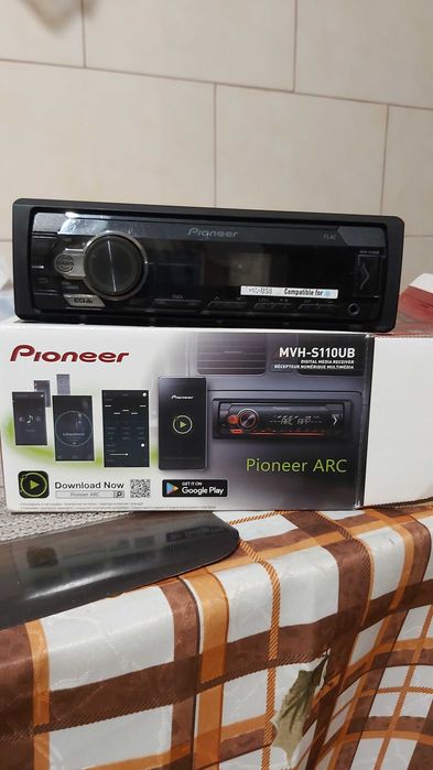 Radio samochodowe PIONEER MVH-S110UB.
