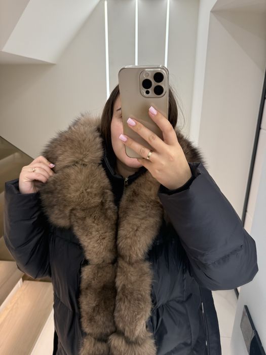 Куртка з натуральним песцем , Нова!