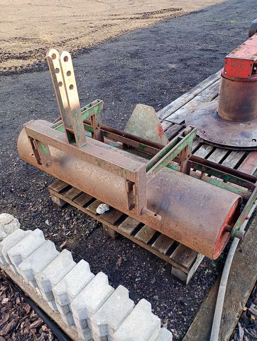 Walec ogrodowy do ciągnika