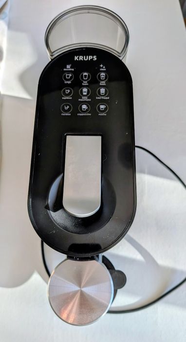 Máquina de café Nespresso + cápsulas + descalcificante