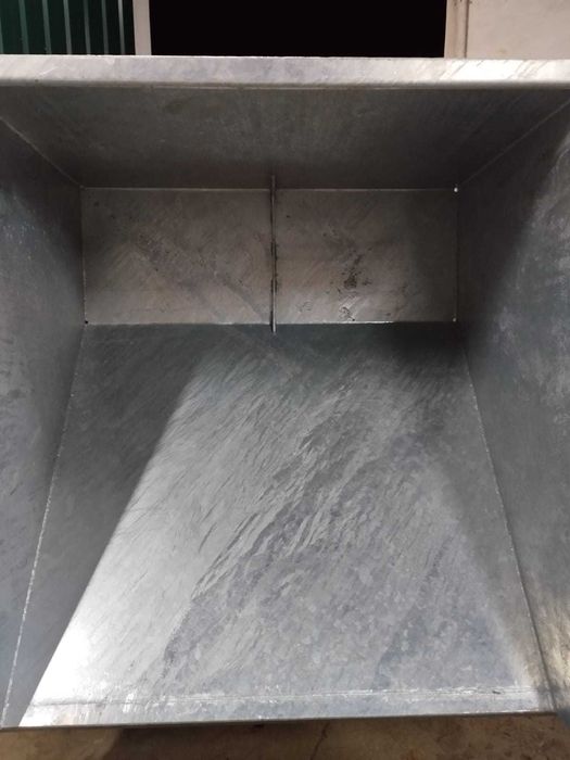 Caixa para residos sólidos