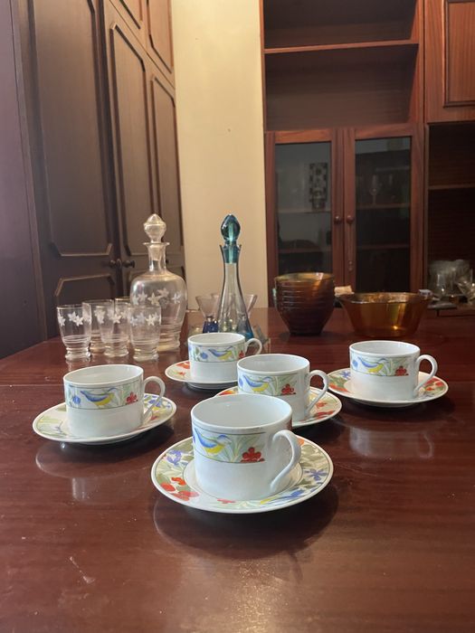 Teacups and Teapot445716384334499840
