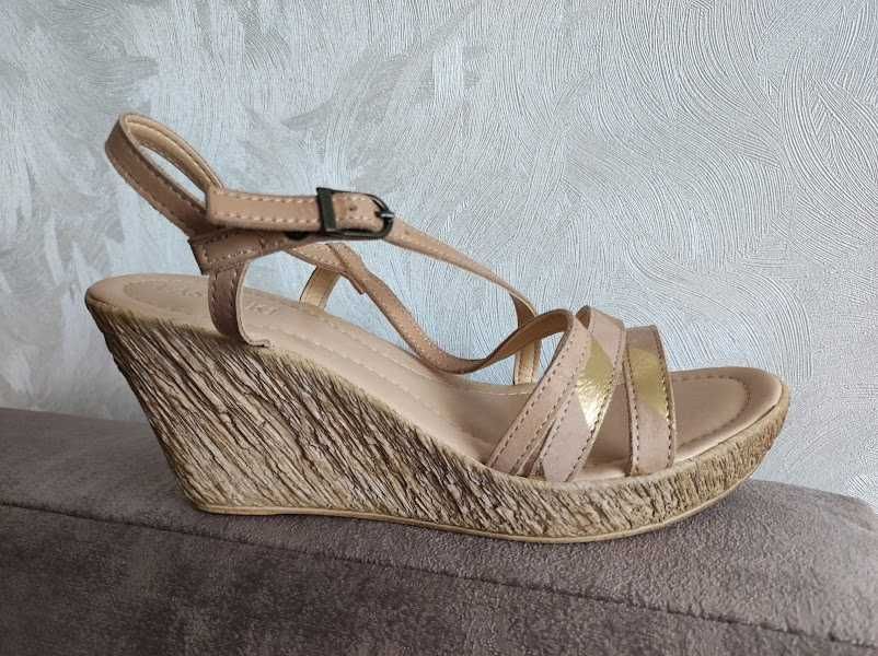 босоножки женские Lasocki р.40 кожа