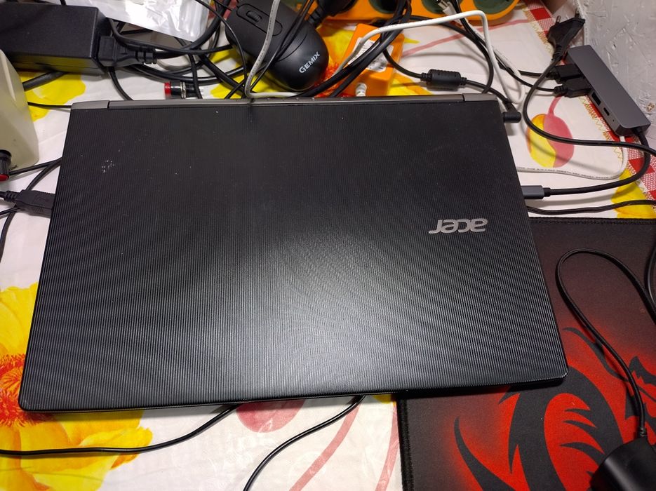 Ноутбук Acer aspire s5-371 процессор intel i3-7100U 4gb оперативки