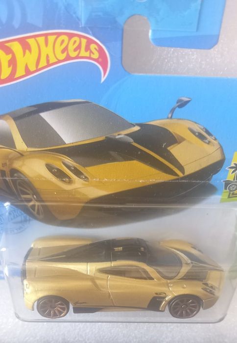 Pagani huayra hot wheels