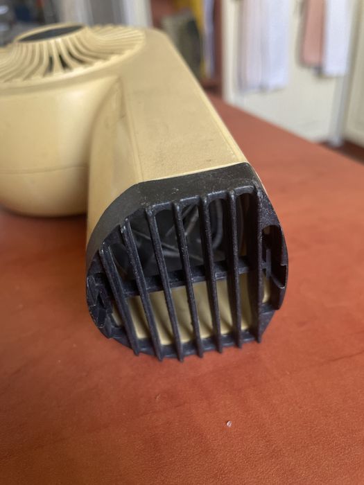 Suszarka do włosów Farel