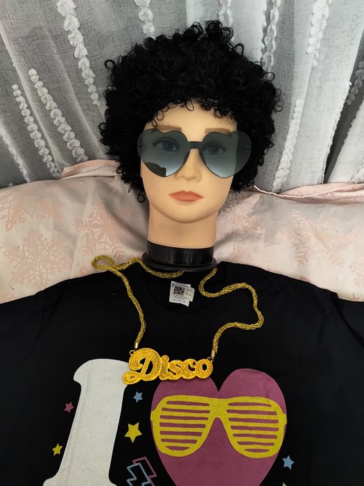 Strój przebranie lata 80-te peruka t-shirt okulary złoty wisior roz M