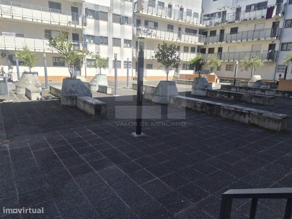 Apartamento T2 - Ameixoeira
