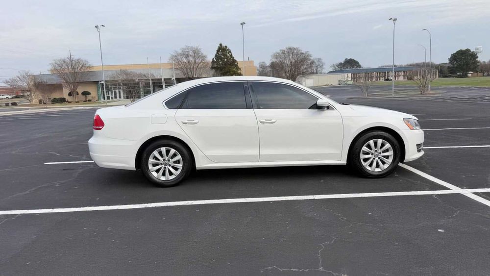Volkswagen Passat      2014