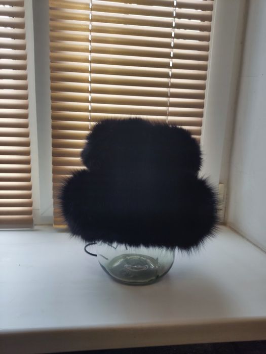 Шапка песцовая новая.