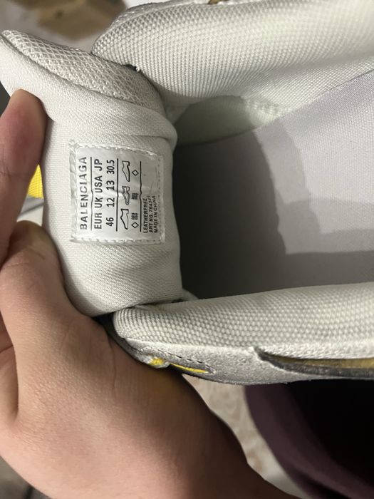 Balenciaga cargo