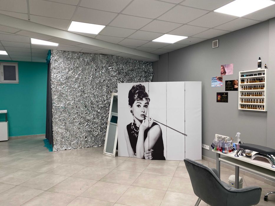 Фасадное цокольное помещение с ремонтом. ул Цветочная. 9 ст Б Фонтана