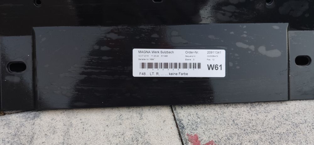 Próg zewnętrzny BMW X1 prawy