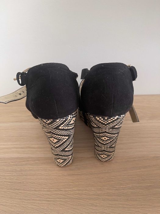 Espadryle na koturnie