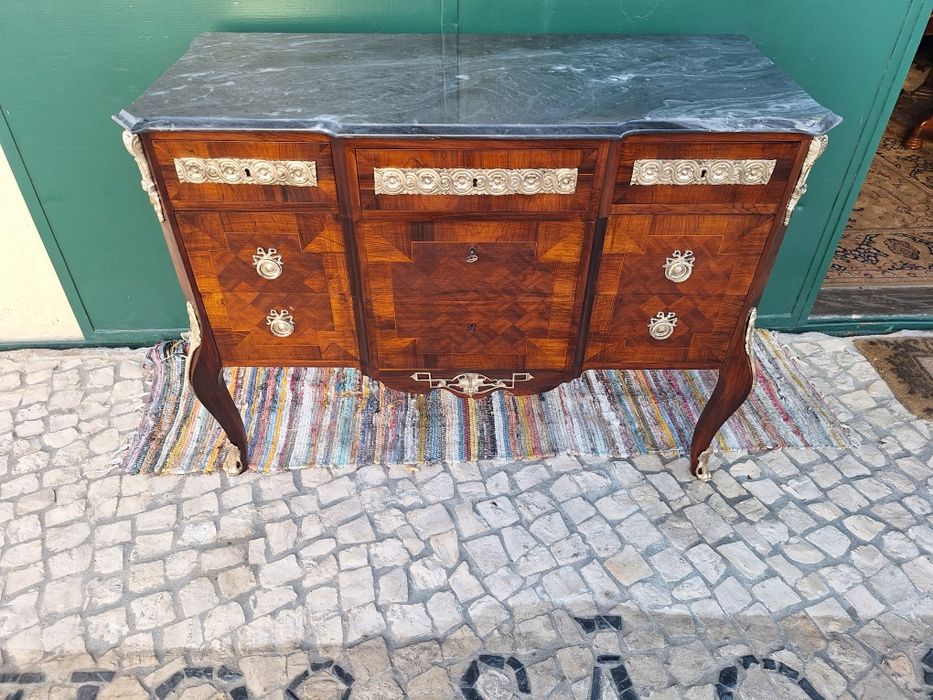 Comoda Louis XV  antiga