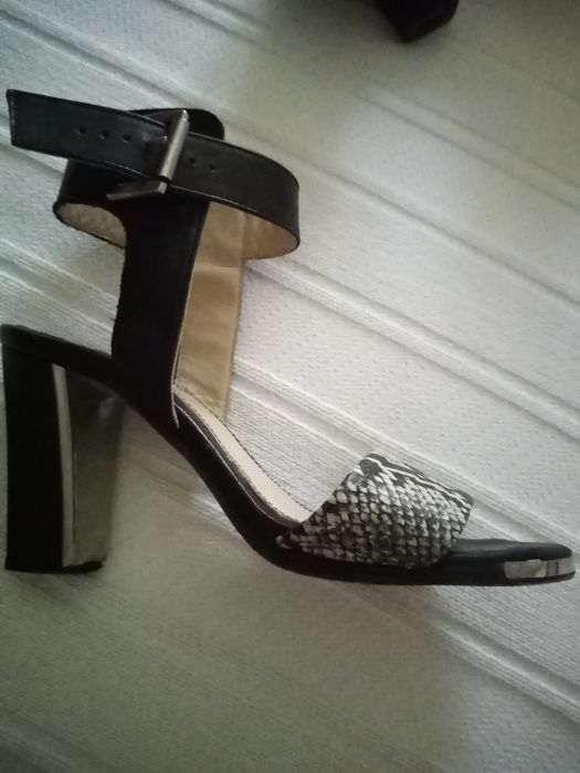 Sandálias de cerimónia